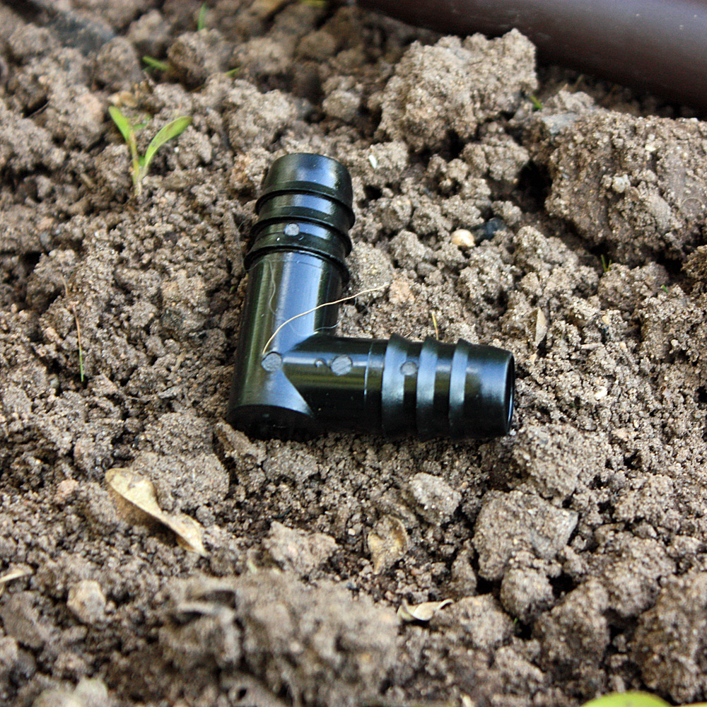 Steckverbinder 90 Grad für 16 mm Tropfschläuche
