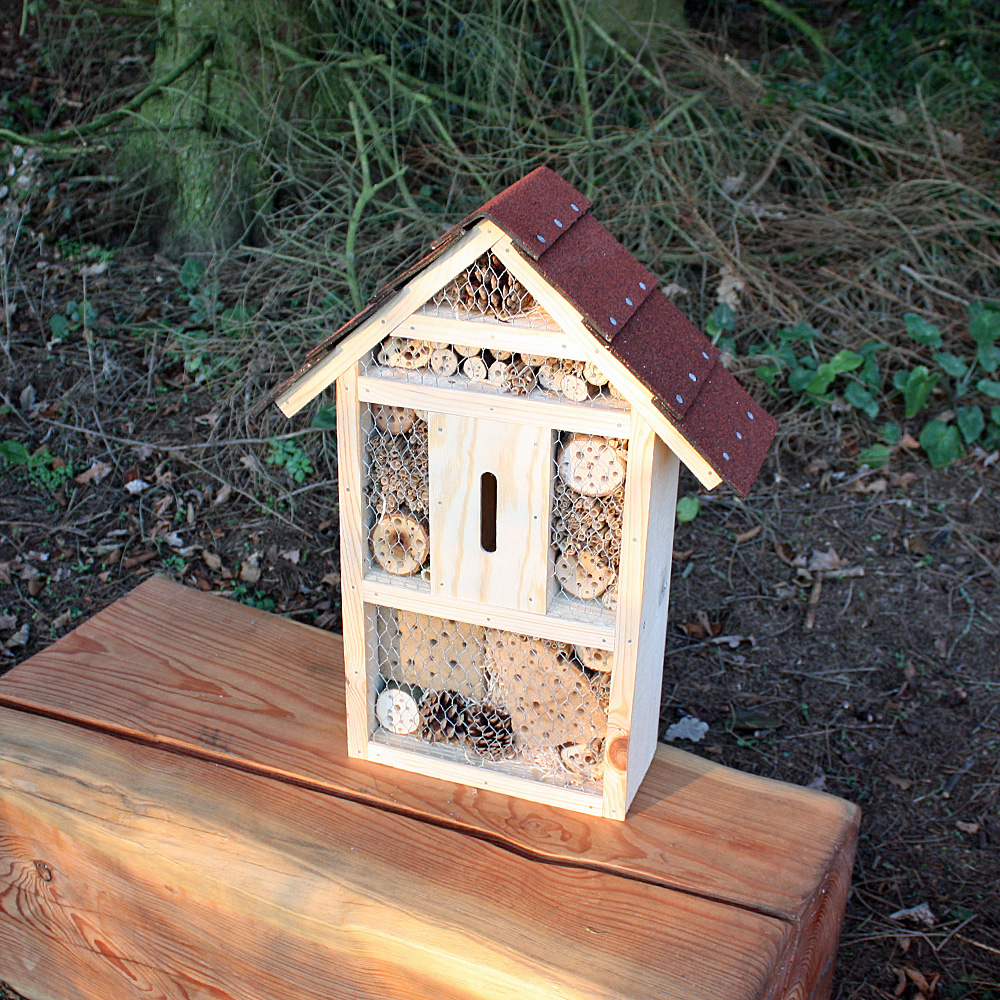 Großes Insektenhotel